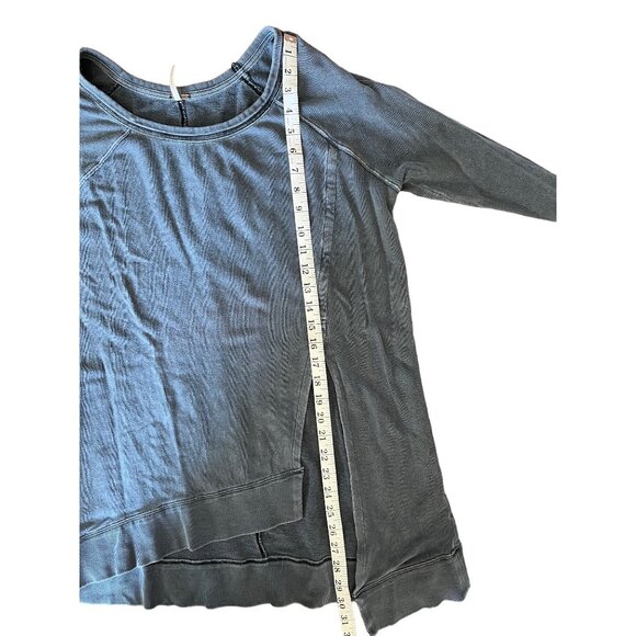 Free People Womens Top M Blue 3/4 Sleeve Asymmetrical Hem Pullover - Picture 7 of 10